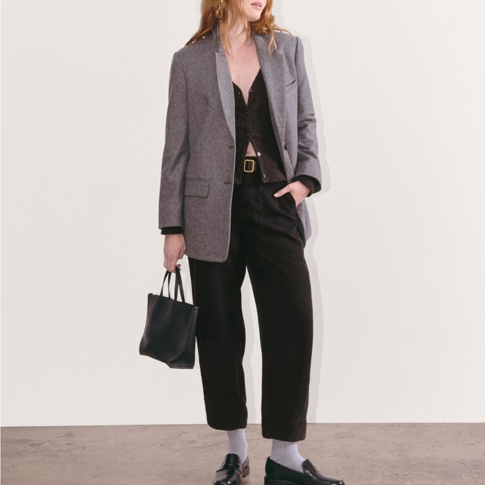 Everlane Utility Pant in Buttersoft